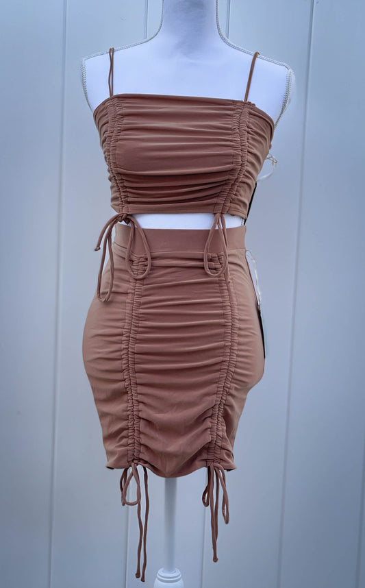 SLEEVELESS CROP TOP RUCHED PARTY SET | MOCHA TAN